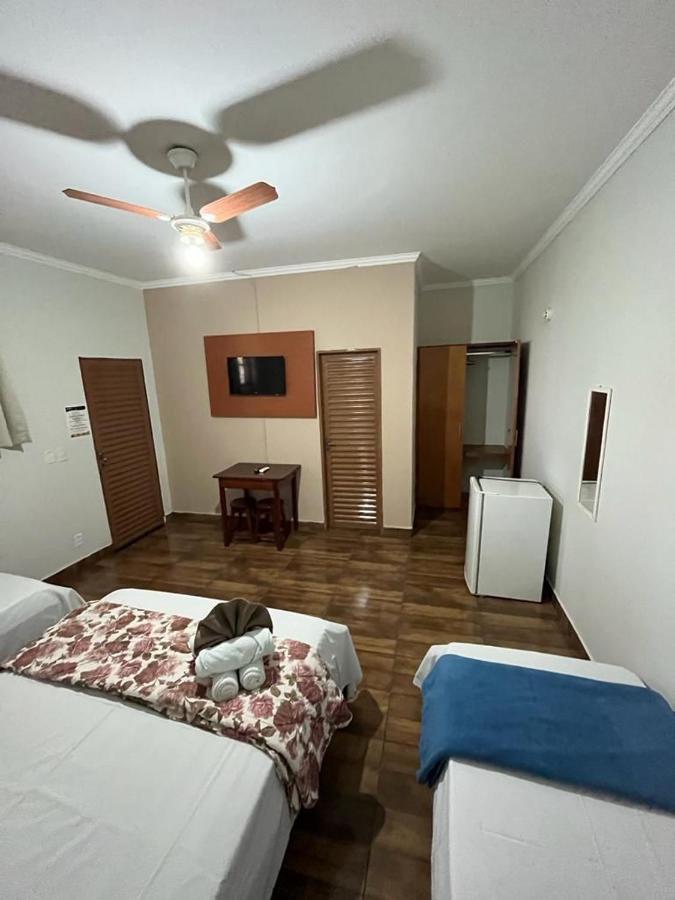 Hotel Portela II Olímpia Buitenkant foto